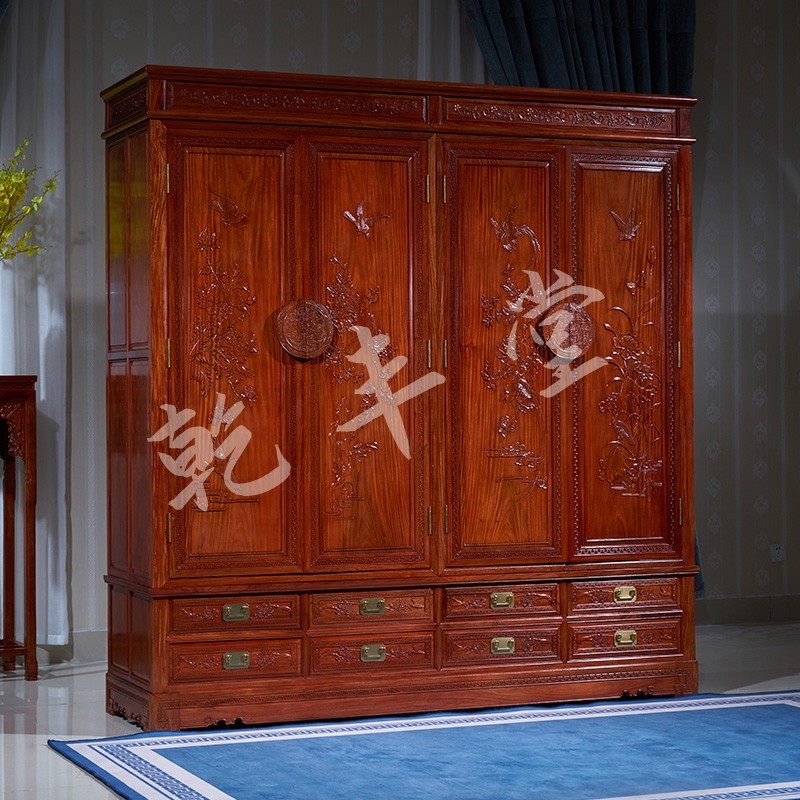 四门衣柜雕花