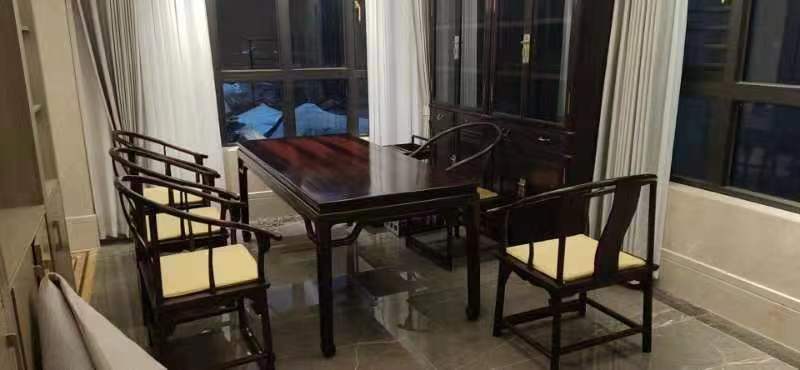 阔叶新中式沙发+缅花酸枝色床+大红酸枝茶桌